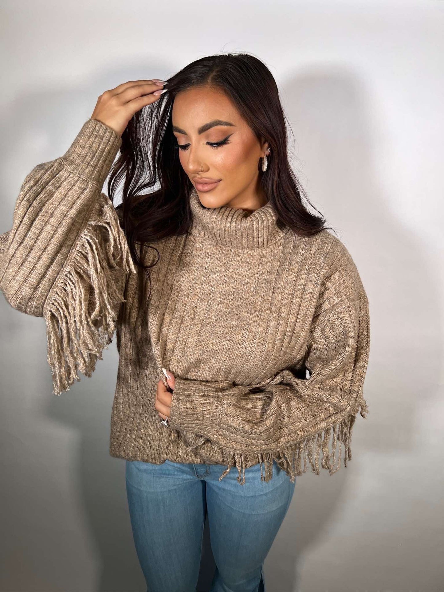 TURTLE NECK BK FRINGE SHAGGY OVERSIZED SWEATER TOP