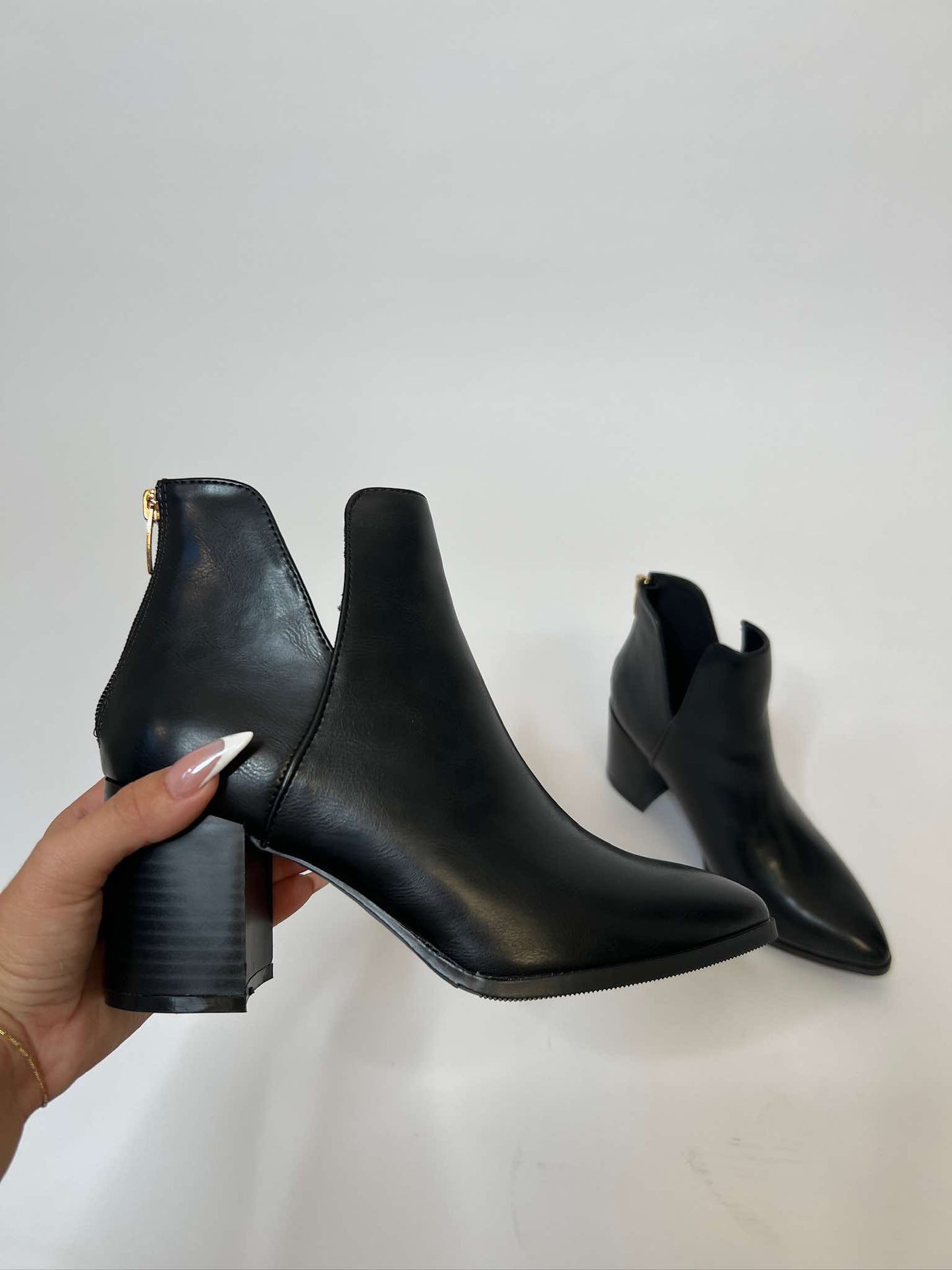 OPEN SLIT BOOTIES