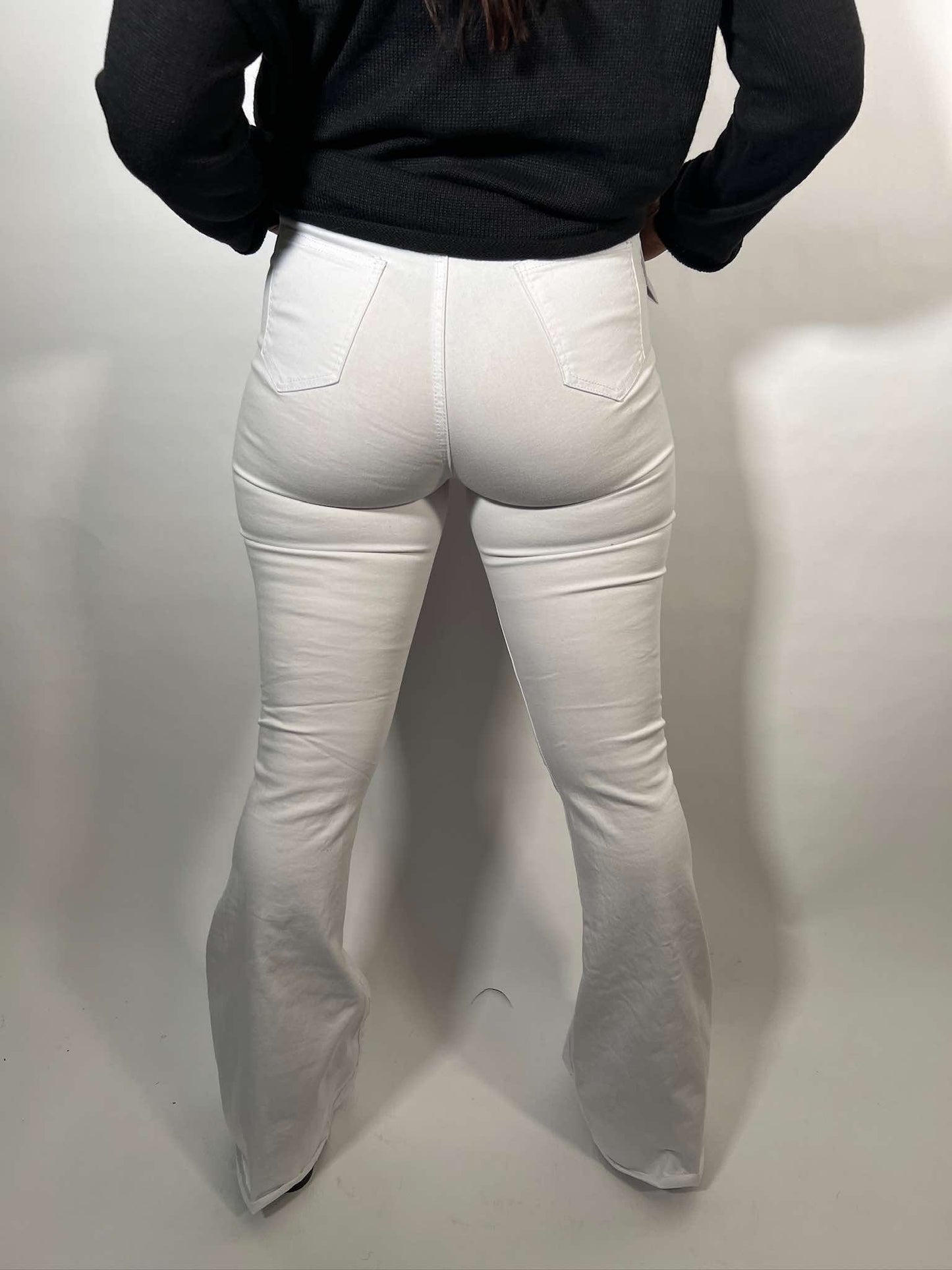 WHITE FLARE JEANS