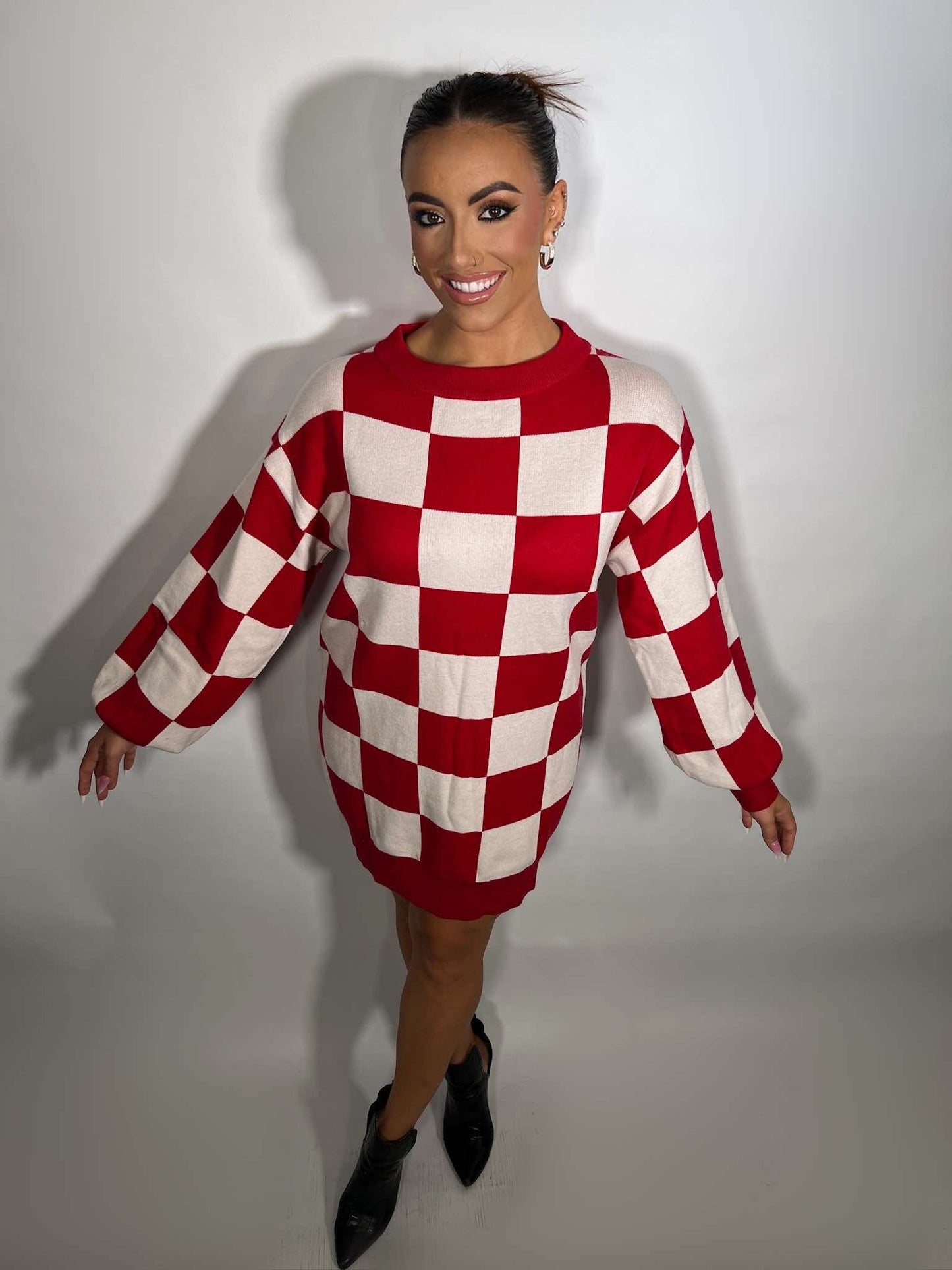 LOOSE FIT CHECKERED KNITTED SWEATER DRESS