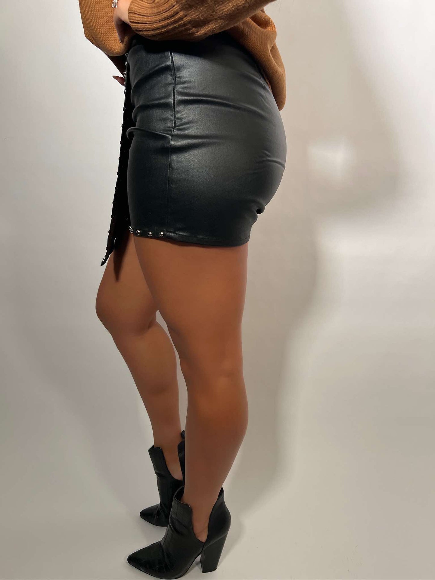 FAUX LEATHER STUDDED SKORT