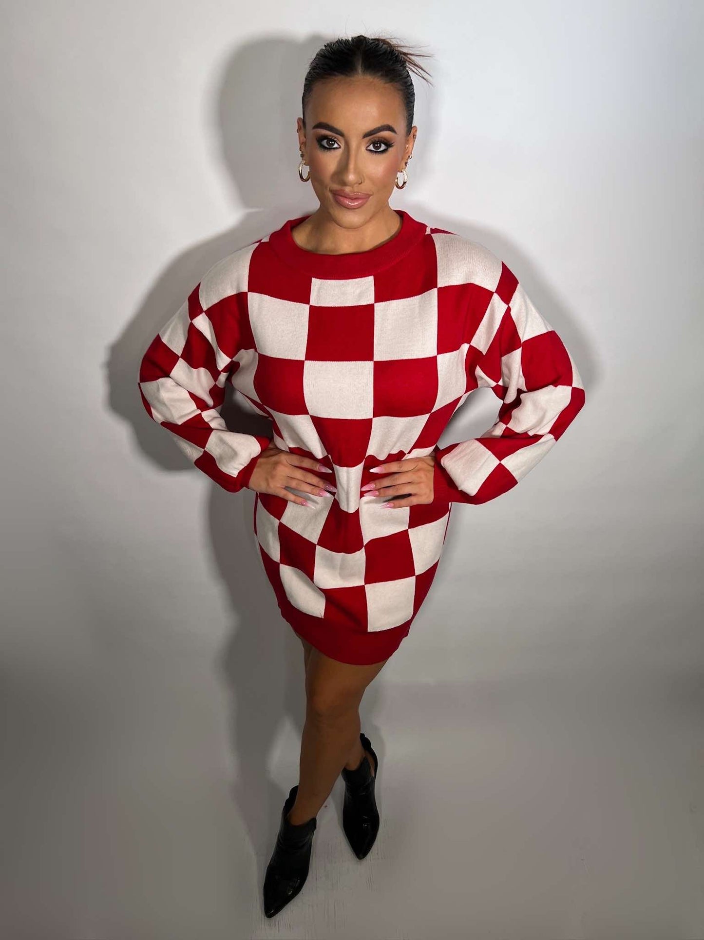 LOOSE FIT CHECKERED KNITTED SWEATER DRESS