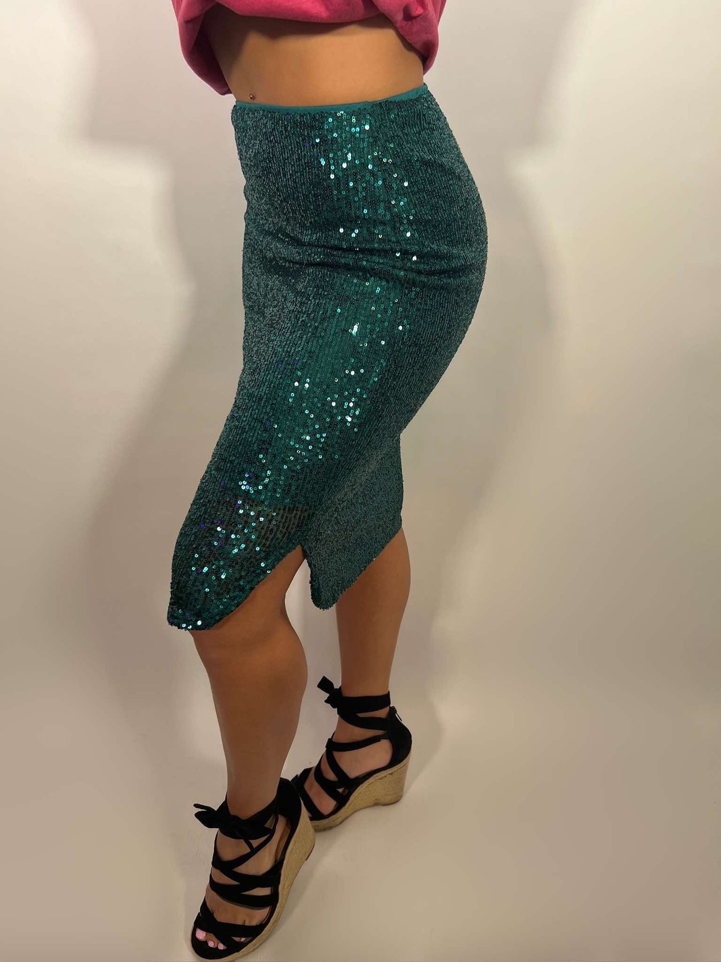ELASTIC WAIST SIDE SLIT SEQUIN MIDI SKIRT