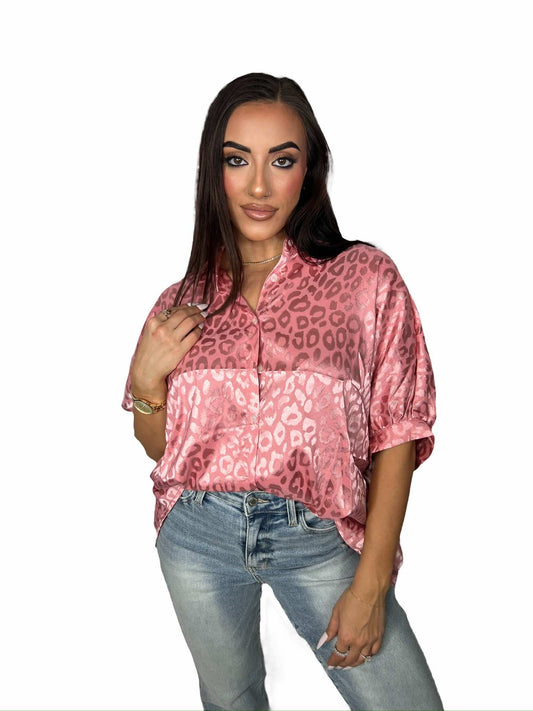 LEOPARD PATTERN SATIN SHORT DOLMAN SLEEVES BLOUSE