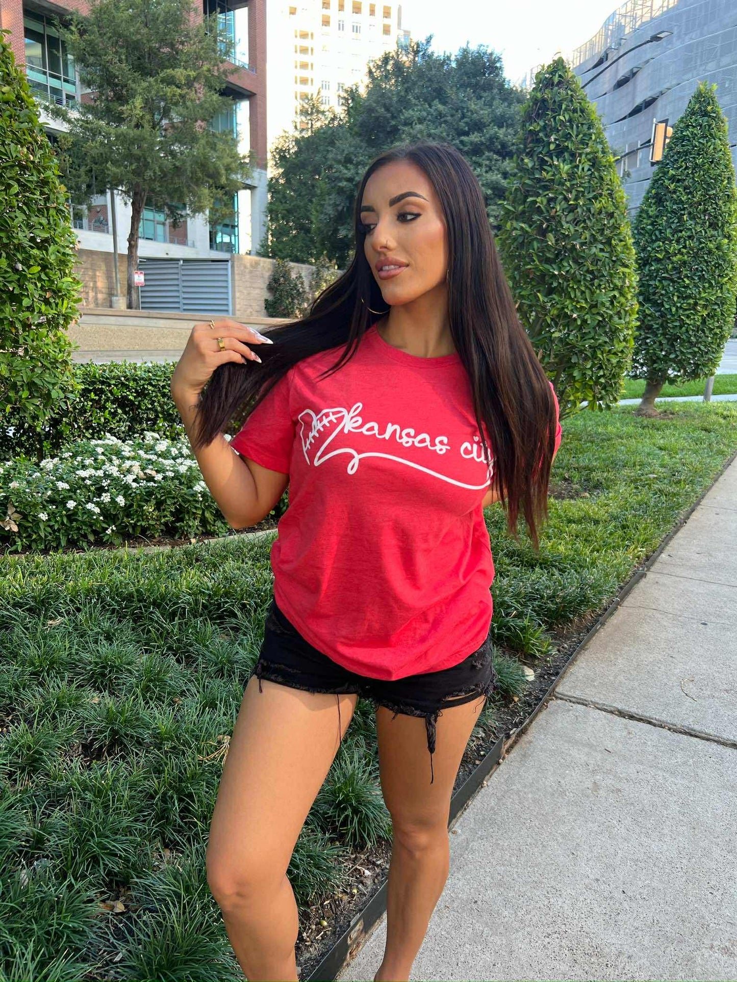 Kansas City Heart Scroll Tee